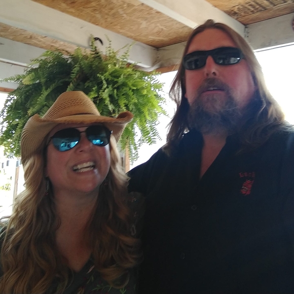 Meet your Posher, Lisa - Picture 1 of 1